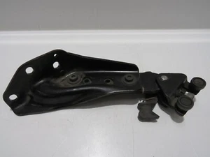 PEUGEOT BIPPER VAN 2008-17 NEARSIDE LEFT SLIDING DOOR BOTTOM RUNNER        R7840 - Picture 1 of 10