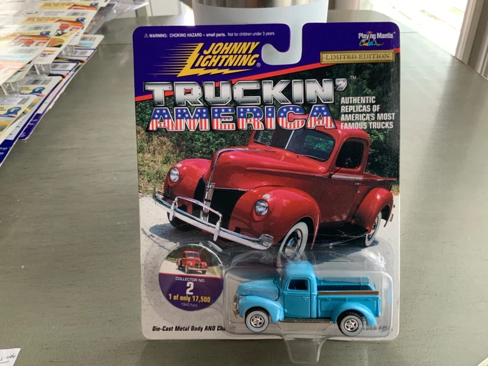 Camioneta Ford 1940 Johnny Lightning Truckin' America azul Foto 1 de 1
