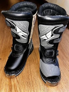 Boy's Youth Sz 10 Black steel toe genuine leather &Polyurethane motorcycle boots - Picture 1 of 20