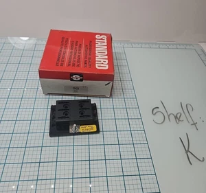 Standard Ignition FH-28 Fuse Block - Bild 1 von 5