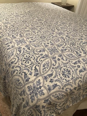 Pottery Barn Tencel Lyocell Selby Blue Tile King Duvet Cover 88" x 102" preowned - Image 1 of 4