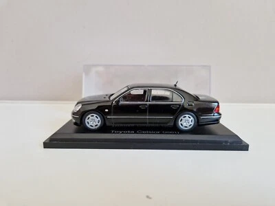 Hachette IXO 1/43 Toyota Celsior - Noir - 2001 - Photo 1/4