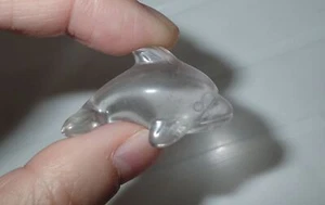 Clear Quartz crystal Carving Dolphin 9.3 gram 36x14x21 mm - Picture 1 of 6