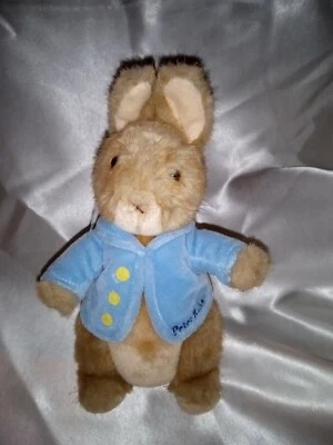 2002 GUND THE WORLD OF BEATRIX POTTER PETER RABBIT STUFFED PLUSH BUNNY SMALL 8" - Image 1 of 3