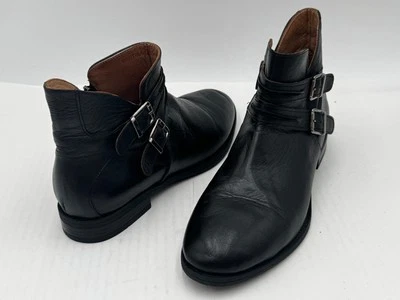 Spring Step Pristina Boots Women's Size 9.5 Black Leather Side Zip Ankle Boots - Image 1 of 4