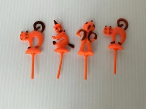 4 Vintage 1960s HALLOWEEN Party Cake Cupcake Picks Witch Cat - Picture 1 of 6