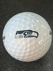 PALLINA DA GOLF BRIDGESTONE E6 LOGO SEATTLE SEAHAWKS - USATA QUASI NUOVA - Foto 1 di 3