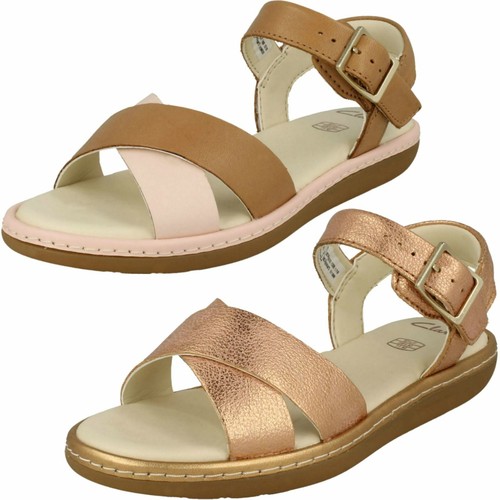 Sandali da bambina Clarks con dettagli incrociati Skylark Pure K