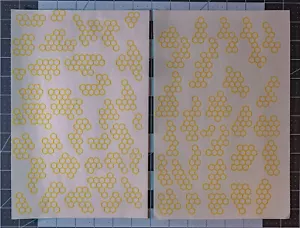 Plantilla de vinilo hexagonal camuflada de alto calor - 2 hojas de 11"x6" duraderas fáciles de usar - Imagen 1 de 5