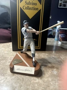 Salvino Harmon Killebrew signed Figure Figurine Minnesota Twins 500 Homerun Club - Picture 1 of 4