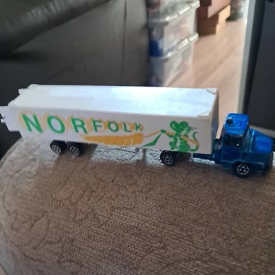 Majorette Mercedes Lorry Truck Trailer Advertising BOURNEMOUTH  Presented In Box - Image 1 of 4