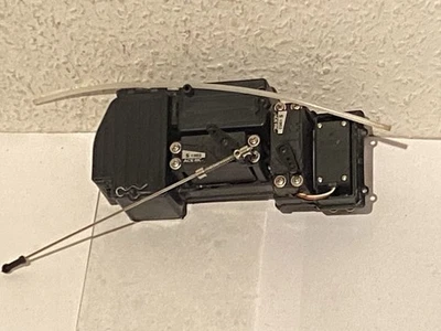 •1:8 Nitro Thunder Tiger MTA4/S50/S28/Sledge Hammer Servo-RC-Box/Standard Servo - Bild 1 von 4