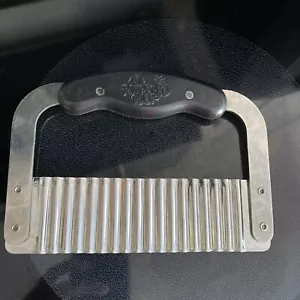 Vintage Pampered Chef Stainless Steel - Crinkle Cutter - Picture 1 of 2