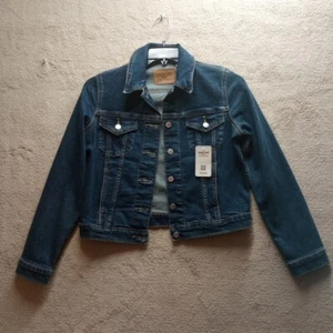 NWT Womans M Levi Strauss&Co Blue Cotton Blend Pockets Denim Trucker Jacket #21 - Picture 1 of 8