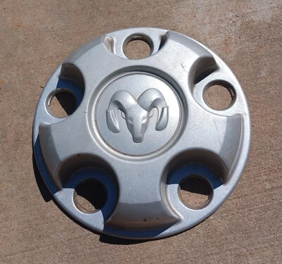 Dodge Dakota center cap 2005-2011, part number 0XG76 TRMAA 03 - Image 1 of 3