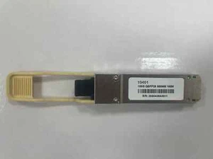 10401 for EXTREME 100GBASE-SR4 QSFP28 850nm 100m DOM Transceiver - Afbeelding 1 van 1