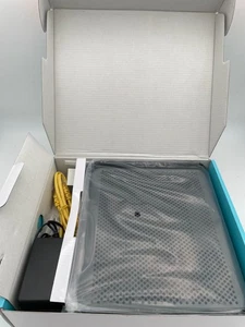 NIB Motorola 16x4 Kabel Modem Plus AC1900 WiFi Router Model: MG7550 - Zdjęcie 1 z 1
