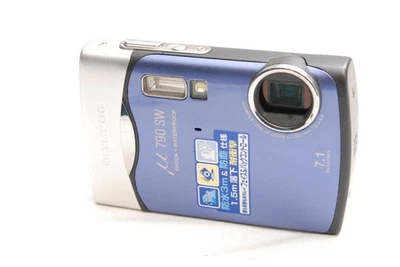 OLYMPUS U790SW Digital Camera Underwater 3m Waterproof Shock Resistant - image 1 of 4