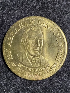 VINTAGE HISTORIC ABRAHAM LINCOLN 1861 1865 ASSASSINATION REMEMBRANCE GOLD COIN - Picture 1 of 9