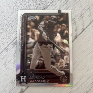 2025 Topps Chrome #267 Yordan Alvarez Sepia Refractor Houston Astros Card - Picture 1 of 2