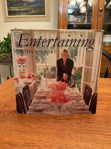 Martha Stewart Entertaining Hardcover 1982 Preface/Sources 1998 with Dust Jacket - Picture 1 of 13