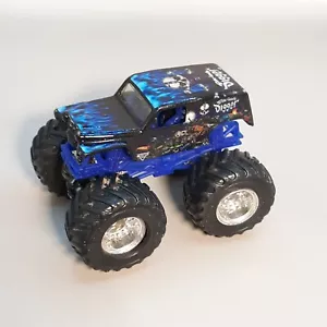 Monster Truck Hot Wheels 1:64 Son Uva Digger Monster Jam azul negro - Imagen 1 de 7