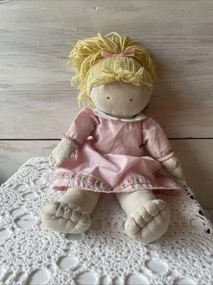 Pottery Barn 15’’ Waldorf  Doll Audrey Used Condition Foto 1 de 4
