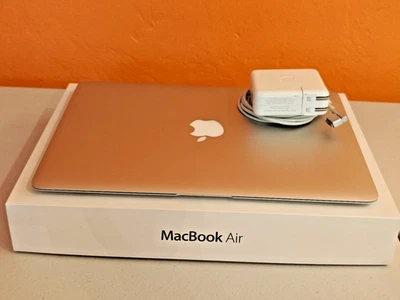 Apple MacBook Air (2012) - 13" Core i7 8GB RAM 256GB SSD+ - Excelente Estado Foto 1 de 4