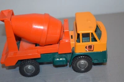 Ancien Camion Toupie Béton  Sitap Heinschel  en Plastique - Photo 1/4