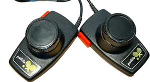 Vintage Original Atari 2600 Video Game Paddle Controllers  - Picture 1 of 7