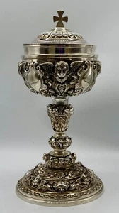 BEGINING XX CENTURY 1500 Gr. STERLING SILVER & GILDING CATHOLIC CHURCH CHALICE - Picture 1 of 13