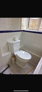 Full Bathroom Set - Picture 1 of 5