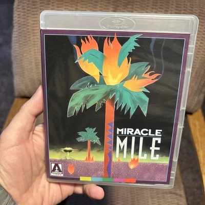 Miracle Mile (1989, Blu-Ray/DVD) REGION B Arrow Limited Edition w Booklet - Image 1 of 4