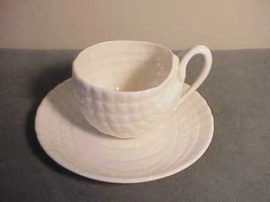 JUEGO DE TAZA DE TÉ Y PLATILLO VINTAGE AMERICAN LENOX BONE CHINA DEMITASSE - ¿CONCHA ELEGANTE? - Imagen 1 de 6