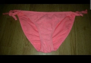 Gorgeous pink crochet F&F bikini bottoms size 18 - Picture 1 of 1