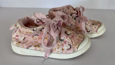 Blowfish Малибу радуга ЕДИНОРОГ туфли ребенка ясельного возраста 9 платформе кроссовок холст б/у в отличном состоянии - Изображение 1 из 4