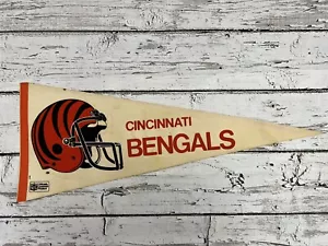 VTG Cincinnati Bengals NFL Football Helmet Spell Out Old School Pennant Flag 30” - Picture 1 of 5
