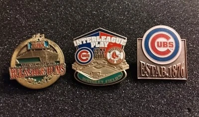 Used Lot of 3 Vintage Pins Chicago Cubs Button MLB 2000 05 Peter David Pro Speci - Image 1 of 4