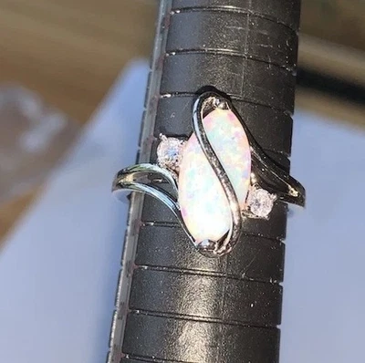 Nuevo Anillo Grande Ópalo Genuino Color Plata 18k WGF con Acentos AAA Czs-talla 8 Foto 1 de 4