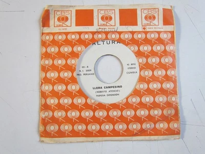 PRIMERA DIMENSION «LLORA CAMPESINO» 7″ CUMBIA PSYCH BEAT PERU HEAR ♫ - Image 1 of 3