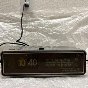 Ntional Panasonic Flip Clock Alarm RC-6030 AM-FM Radio Vintage Japan Retro - Picture 1 of 10