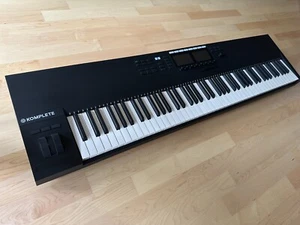 Native Instruments Komplete Kontrol S88 MK2 MIDI Controller Keyboard - Bild 1 von 6