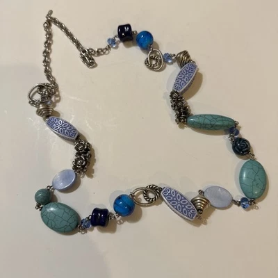 "Collar/vidrio de 16"" PREMIER DESIGNS tono plata mezclado púrpura y azul con cuentas" Foto 1 de 4