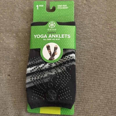 Gaiam Grippy Yoga Anklet Socks OSFM 1 Pair - Image 1 of 2