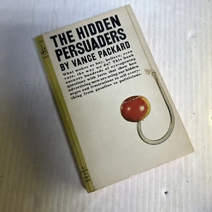 The Hidden Persuaders- Vance Packard, 1964, Vintage Paperback - Picture 1 of 11