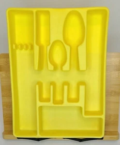 VINTAGE YELLOW PLASTIC NU-DELL SILVERWARE TRAY no-25 - Picture 1 of 4