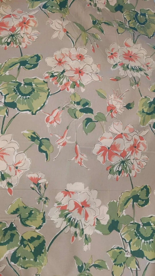 Robert Allen @ Home Mirador Morn Oyster Tela por yarda stock 15 offset Foto 1 de 1