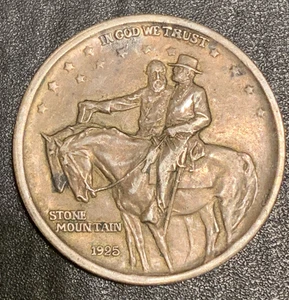 1925  Stone Mountain Memorial  Half Dollar  lot # 2084 - Picture 1 of 6
