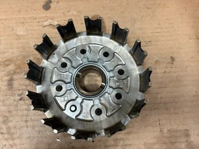 Suzuki RMZ250 2008 cesta de embrague tiene juego en marcha 2007-2009 Foto 1 de 4