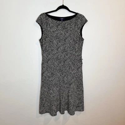 Vestido para mujer Chaps negro blanco a lunares sin mangas calce clásico midi talla L Foto 1 de 4